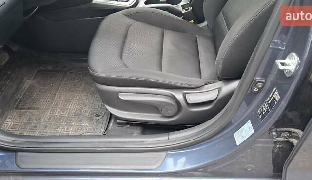 Хендай Элантра 2018 в Киеве на Automoto.ua Синий Хендай Элантра, объемом двигателя 2 л и пробегом 117 тыс. км за 14500 $, фото 18 на Automoto.ua