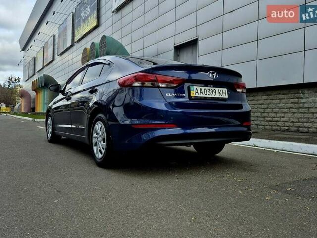 Синій Хендай Елантра, об'ємом двигуна 1.6 л та пробігом 119 тис. км за 13350 $, фото 2 на Automoto.ua