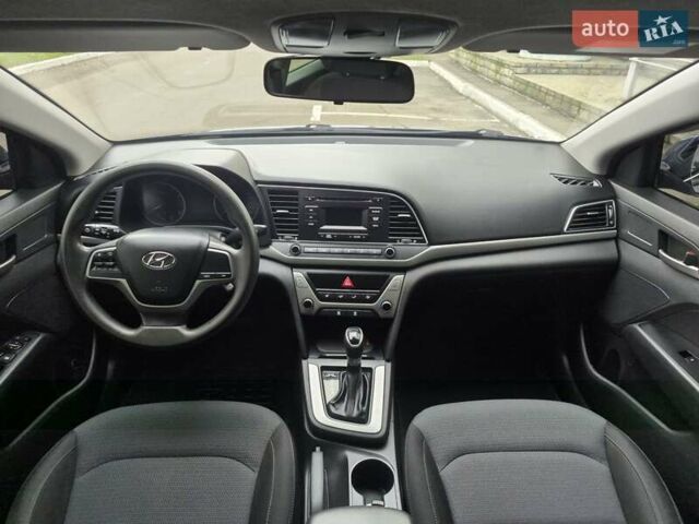 Синій Хендай Елантра, об'ємом двигуна 1.6 л та пробігом 119 тис. км за 13350 $, фото 57 на Automoto.ua