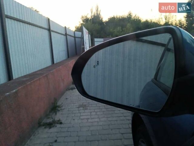 Синий Хендай Элантра, объемом двигателя 2 л и пробегом 75 тыс. км за 12500 $, фото 8 на Automoto.ua