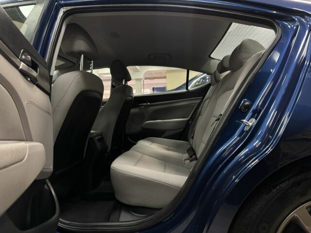 Синий Хендай Элантра, объемом двигателя 2 л и пробегом 33 тыс. км за 12500 $, фото 8 на Automoto.ua