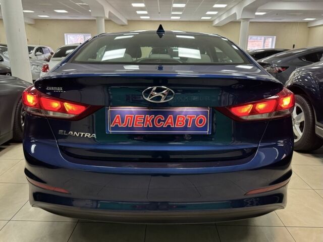 Синий Хендай Элантра, объемом двигателя 2 л и пробегом 33 тыс. км за 12500 $, фото 3 на Automoto.ua