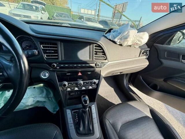 Синий Хендай Элантра, объемом двигателя 2 л и пробегом 162 тыс. км за 9200 $, фото 25 на Automoto.ua