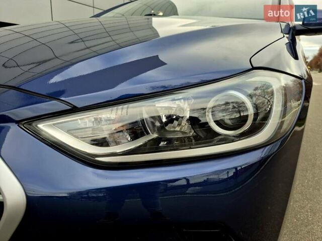 Синій Хендай Елантра, об'ємом двигуна 1.6 л та пробігом 119 тис. км за 13350 $, фото 24 на Automoto.ua