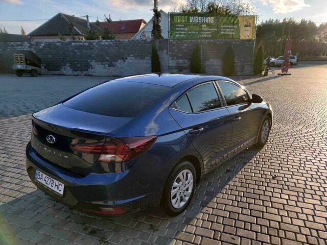Синий Хендай Элантра, объемом двигателя 2 л и пробегом 110 тыс. км за 11450 $, фото 7 на Automoto.ua