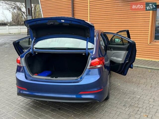 Синій Хендай Елантра, об'ємом двигуна 2 л та пробігом 56 тис. км за 11500 $, фото 17 на Automoto.ua