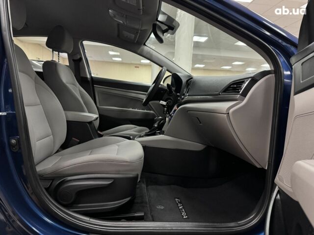 Синий Хендай Элантра, объемом двигателя 0 л и пробегом 33 тыс. км за 12500 $, фото 5 на Automoto.ua