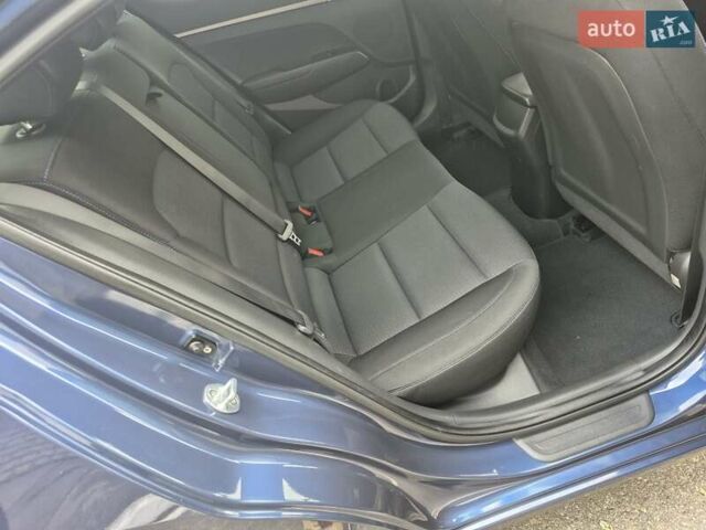 Синій Хендай Елантра, об'ємом двигуна 1.6 л та пробігом 119 тис. км за 13350 $, фото 48 на Automoto.ua