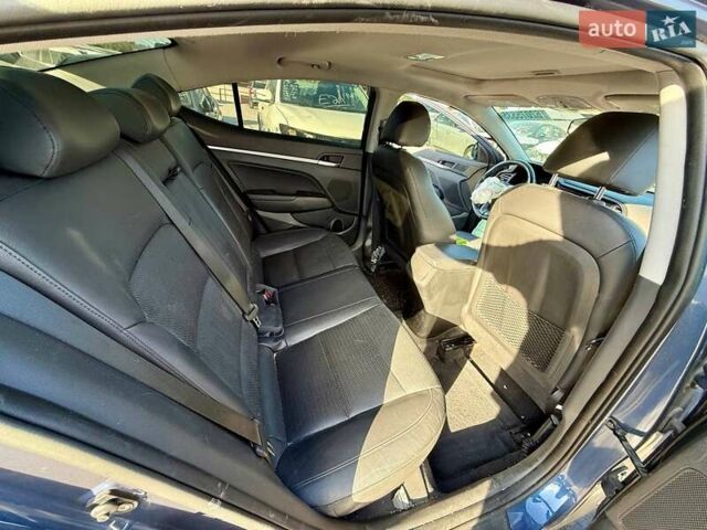 Синий Хендай Элантра, объемом двигателя 2 л и пробегом 162 тыс. км за 9200 $, фото 20 на Automoto.ua