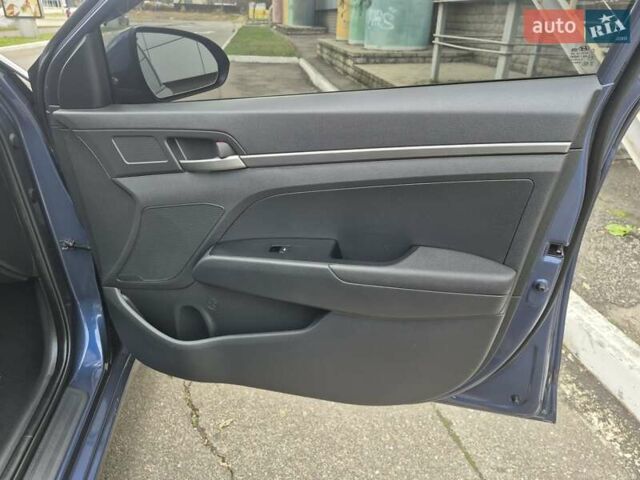 Синій Хендай Елантра, об'ємом двигуна 1.6 л та пробігом 119 тис. км за 13350 $, фото 50 на Automoto.ua