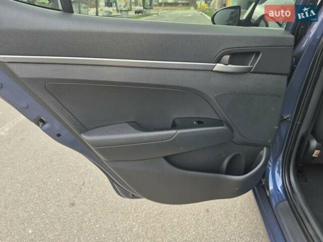 Синій Хендай Елантра, об'ємом двигуна 1.6 л та пробігом 119 тис. км за 13350 $, фото 45 на Automoto.ua