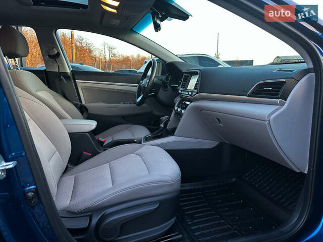 Синий Хендай Элантра, объемом двигателя 2 л и пробегом 75 тыс. км за 14800 $, фото 11 на Automoto.ua