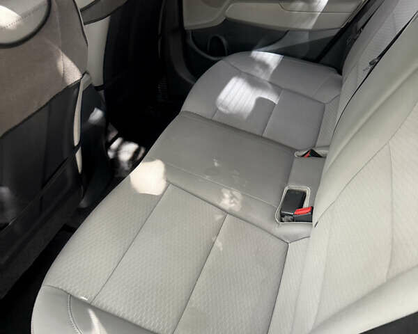 Синий Хендай Элантра, объемом двигателя 2 л и пробегом 50 тыс. км за 14500 $, фото 17 на Automoto.ua