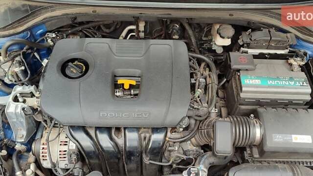 Синий Хендай Элантра, объемом двигателя 2 л и пробегом 68 тыс. км за 14300 $, фото 29 на Automoto.ua