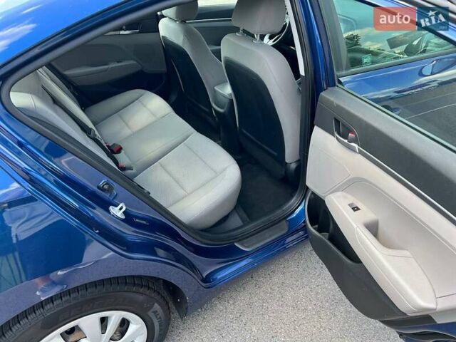 Синий Хендай Элантра, объемом двигателя 2 л и пробегом 154 тыс. км за 13500 $, фото 12 на Automoto.ua
