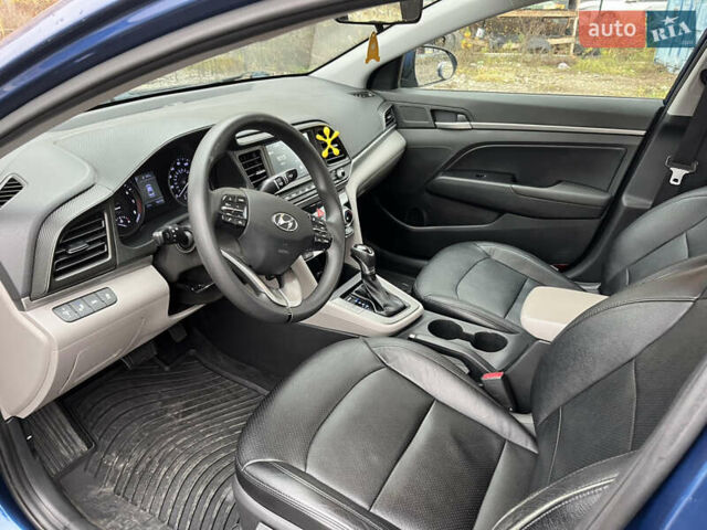 Синий Хендай Элантра, объемом двигателя 2 л и пробегом 144 тыс. км за 13500 $, фото 12 на Automoto.ua