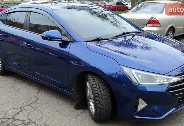 Синий Хендай Элантра, объемом двигателя 2 л и пробегом 68 тыс. км за 14300 $, фото 2 на Automoto.ua