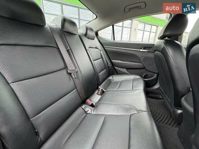 Синий Хендай Элантра, объемом двигателя 2 л и пробегом 150 тыс. км за 12900 $, фото 18 на Automoto.ua