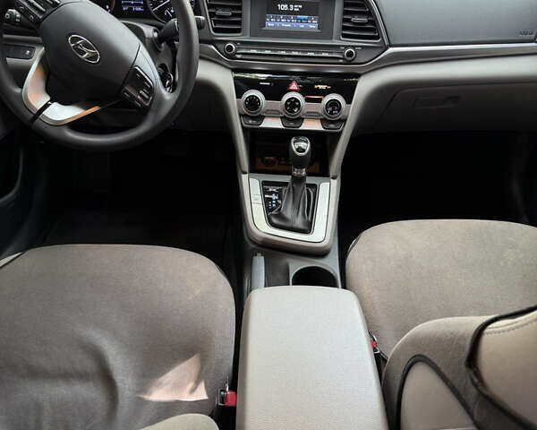 Синий Хендай Элантра, объемом двигателя 2 л и пробегом 50 тыс. км за 14500 $, фото 19 на Automoto.ua