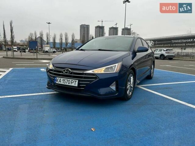 Синий Хендай Элантра, объемом двигателя 2 л и пробегом 140 тыс. км за 12800 $, фото 1 на Automoto.ua