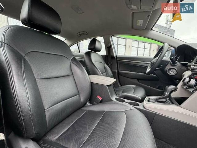 Синий Хендай Элантра, объемом двигателя 2 л и пробегом 150 тыс. км за 12900 $, фото 15 на Automoto.ua