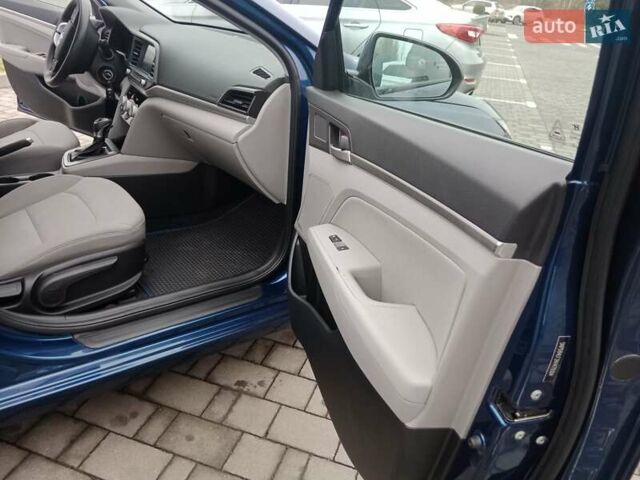 Синий Хендай Элантра, объемом двигателя 2 л и пробегом 59 тыс. км за 13000 $, фото 15 на Automoto.ua
