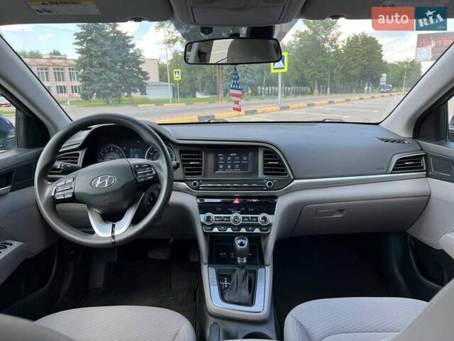 Синий Хендай Элантра, объемом двигателя 2 л и пробегом 154 тыс. км за 13500 $, фото 11 на Automoto.ua
