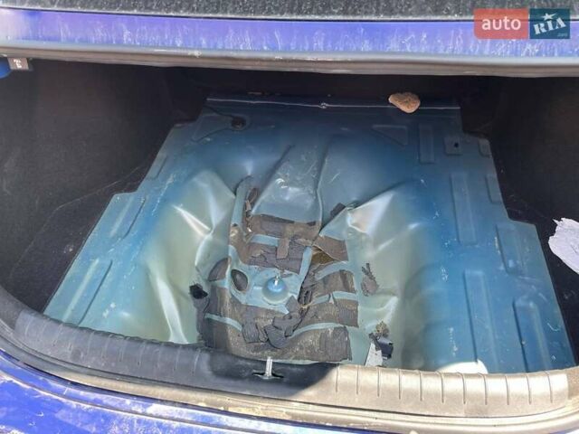 Синий Хендай Элантра, объемом двигателя 2 л и пробегом 83 тыс. км за 8900 $, фото 10 на Automoto.ua