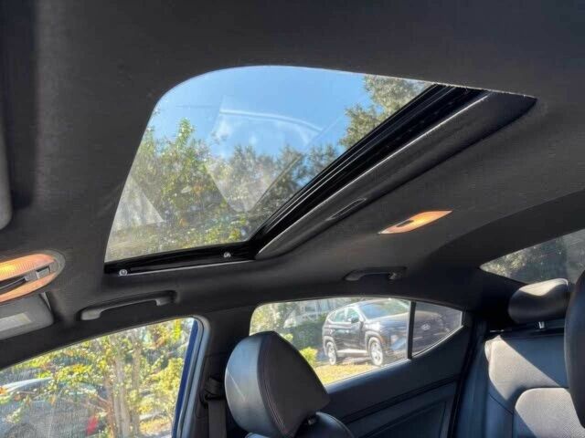 Синий Хендай Элантра, объемом двигателя 1.6 л и пробегом 39 тыс. км за 8000 $, фото 8 на Automoto.ua