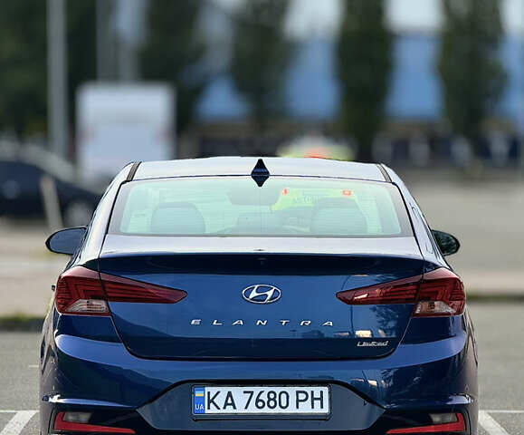 Хендай Элантра 2020 в Киеве на Automoto.ua Синий Хендай Элантра, объемом двигателя 2 л и пробегом 48 тыс. км за 14300 $, фото 2 на Automoto.ua