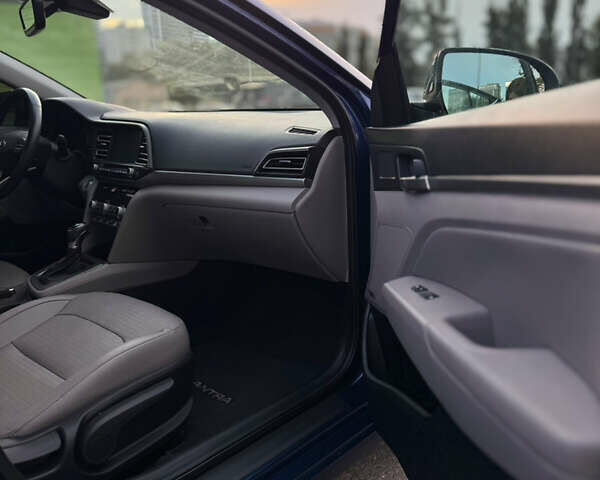 Хендай Элантра 2020 в Киеве на Automoto.ua Синий Хендай Элантра, объемом двигателя 2 л и пробегом 48 тыс. км за 14300 $, фото 14 на Automoto.ua