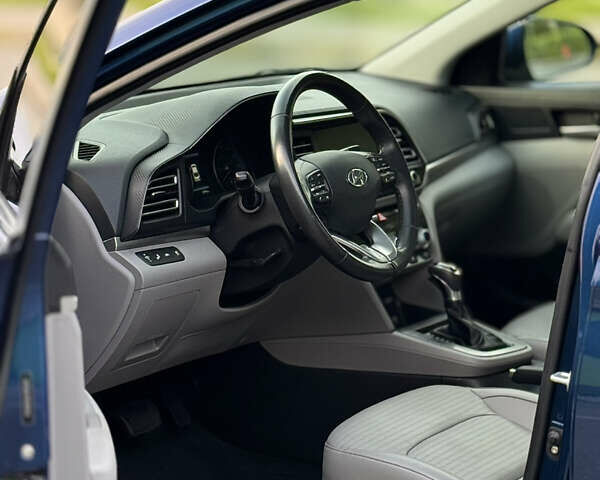 Хендай Элантра 2020 в Киеве на Automoto.ua Синий Хендай Элантра, объемом двигателя 2 л и пробегом 48 тыс. км за 14300 $, фото 20 на Automoto.ua