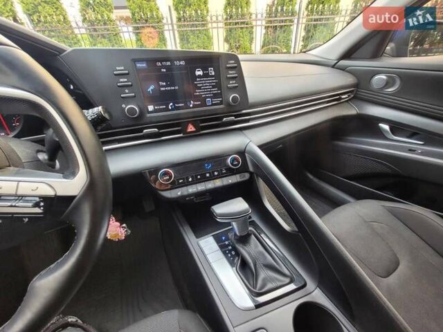 Синий Хендай Элантра, объемом двигателя 1.59 л и пробегом 62 тыс. км за 18300 $, фото 1 на Automoto.ua