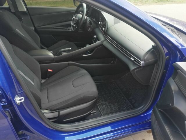 Синий Хендай Элантра, объемом двигателя 2 л и пробегом 21 тыс. км за 19900 $, фото 12 на Automoto.ua