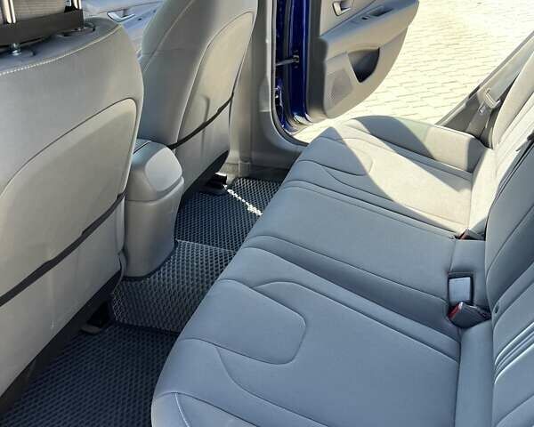 Синий Хендай Элантра, объемом двигателя 2 л и пробегом 39 тыс. км за 19500 $, фото 18 на Automoto.ua