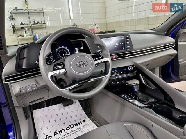 Хендай Элантра 2021 в Сумах на Automoto.ua Синий Хендай Элантра, объемом двигателя 1.58 л и пробегом 136 тыс. км за 17999 $, фото 63 на Automoto.ua