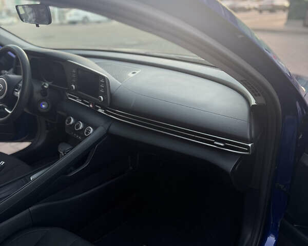 Синій Хендай Елантра, об'ємом двигуна 2 л та пробігом 66 тис. км за 16990 $, фото 9 на Automoto.ua