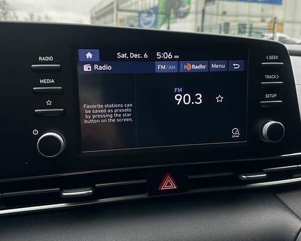 Синий Хендай Элантра, объемом двигателя 2 л и пробегом 118 тыс. км за 15000 $, фото 33 на Automoto.ua