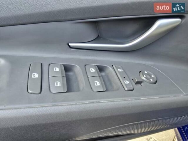 Хендай Элантра 2023 в Киеве на Automoto.ua Синий Хендай Элантра, объемом двигателя 1.58 л и пробегом 90 тыс. км за 25500 $, фото 14 на Automoto.ua