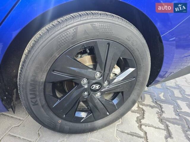 Хендай Элантра 2023 в Киеве на Automoto.ua Синий Хендай Элантра, объемом двигателя 1.58 л и пробегом 90 тыс. км за 25500 $, фото 38 на Automoto.ua