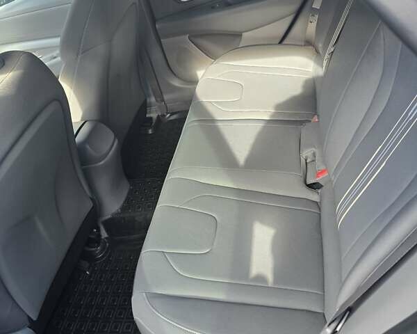 Хендай Элантра 2023 в Киеве на Automoto.ua Синий Хендай Элантра, объемом двигателя 1.58 л и пробегом 90 тыс. км за 25500 $, фото 37 на Automoto.ua