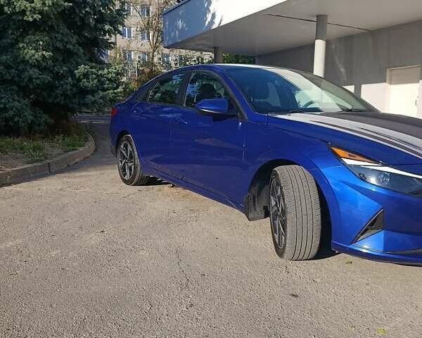 Синій Хендай Елантра, об'ємом двигуна 2 л та пробігом 25 тис. км за 20999 $, фото 1 на Automoto.ua