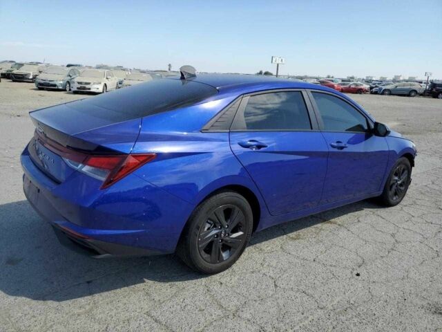 Хендай Элантра 2023 в Киеве на Automoto.ua Синий Хендай Элантра, объемом двигателя 2 л и пробегом 38 тыс. км за 5800 $, фото 2 на Automoto.ua
