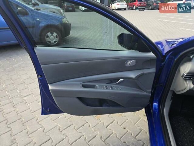 Хендай Элантра 2023 в Киеве на Automoto.ua Синий Хендай Элантра, объемом двигателя 1.58 л и пробегом 90 тыс. км за 25500 $, фото 23 на Automoto.ua