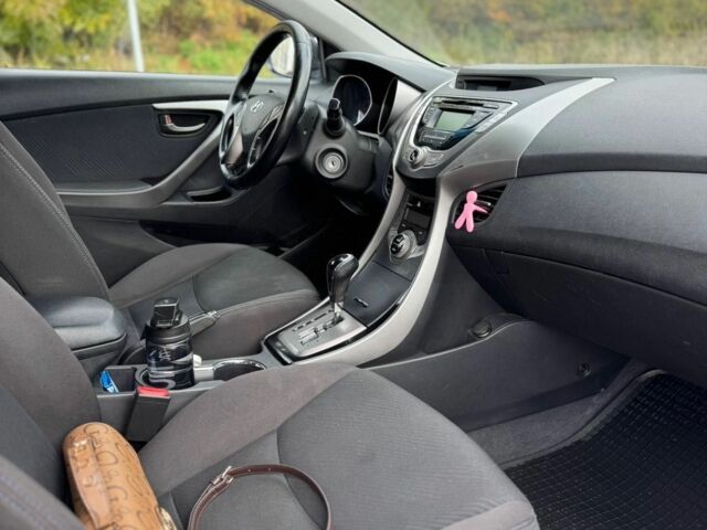 Синий Хендай Элантра, объемом двигателя 1.8 л и пробегом 187 тыс. км за 9950 $, фото 2 на Automoto.ua