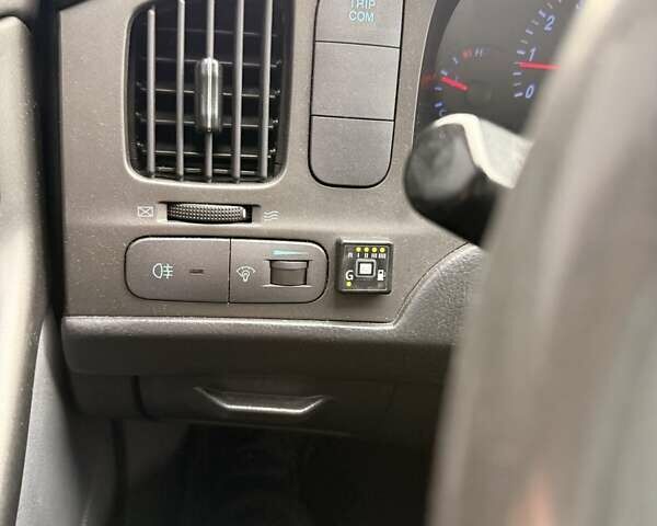 Зеленый Хендай Элантра, объемом двигателя 1.6 л и пробегом 195 тыс. км за 5500 $, фото 8 на Automoto.ua