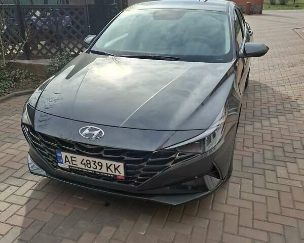 Зеленый Хендай Элантра, объемом двигателя 1.59 л и пробегом 52 тыс. км за 18000 $, фото 5 на Automoto.ua