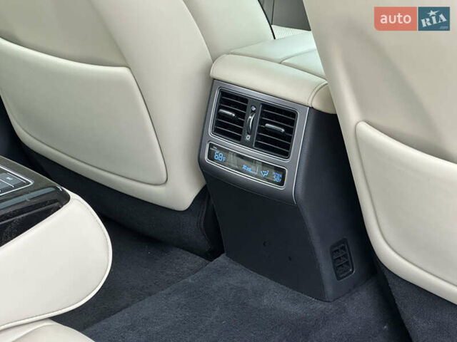 Хендай Экус 2015 в Киеве на Automoto.ua Черный Хендай Экус, объемом двигателя 5 л и пробегом 116 тыс. км за 17490 $, фото 46 на Automoto.ua