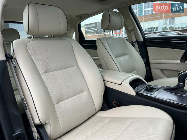 Черный Хендай Экус, объемом двигателя 5 л и пробегом 116 тыс. км за 15490 $, фото 51 на Automoto.ua