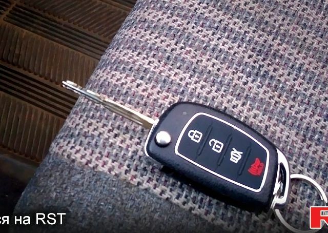 Красный Хендай Ексель, объемом двигателя 1.5 л и пробегом 200 тыс. км за 1600 $, фото 4 на Automoto.ua
